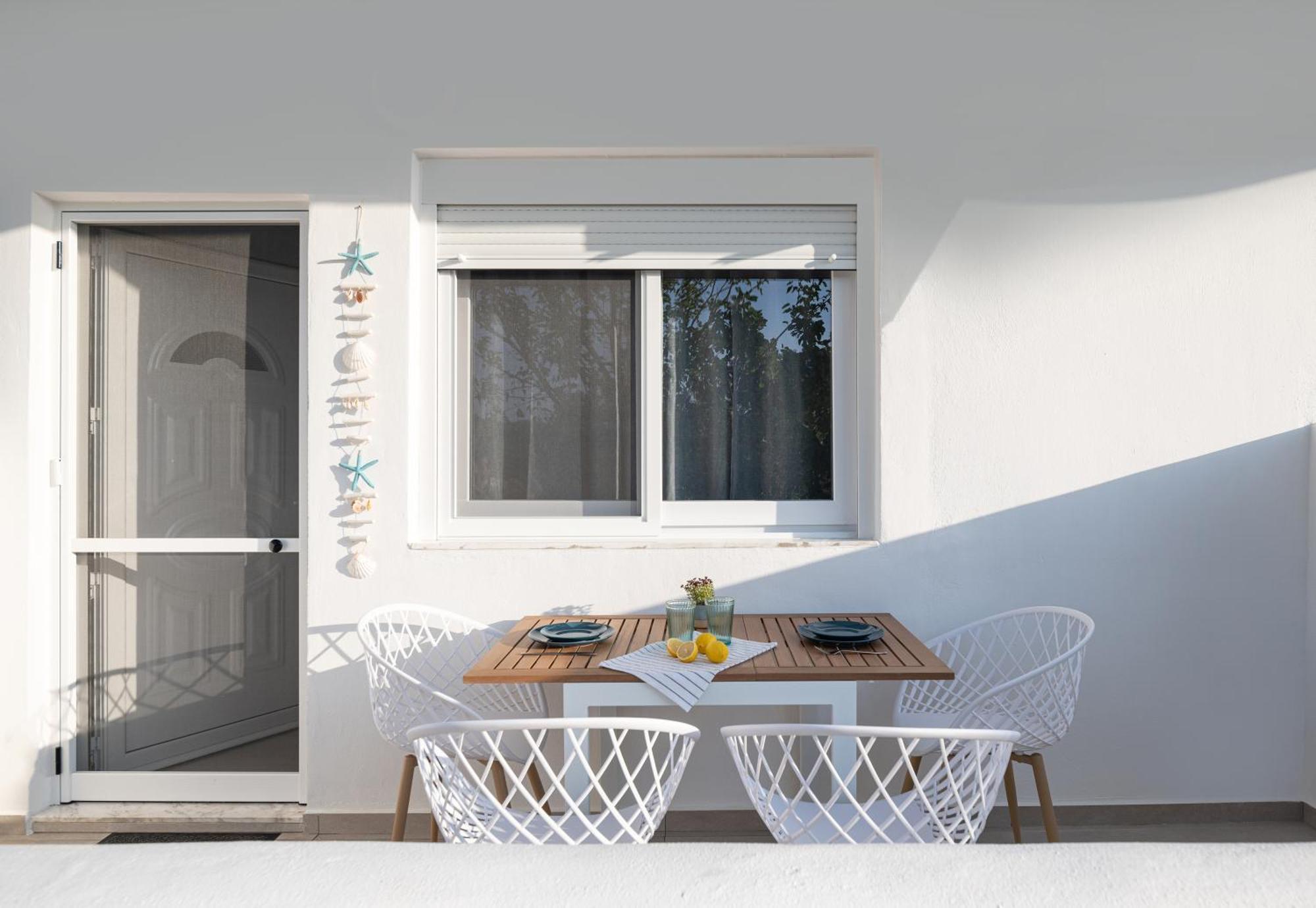 Acapus Studios Торони Номер фото